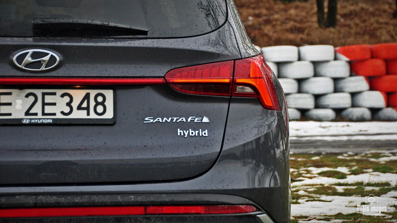 Prawie amerykański. Hyundai Santa Fe hybrid test
