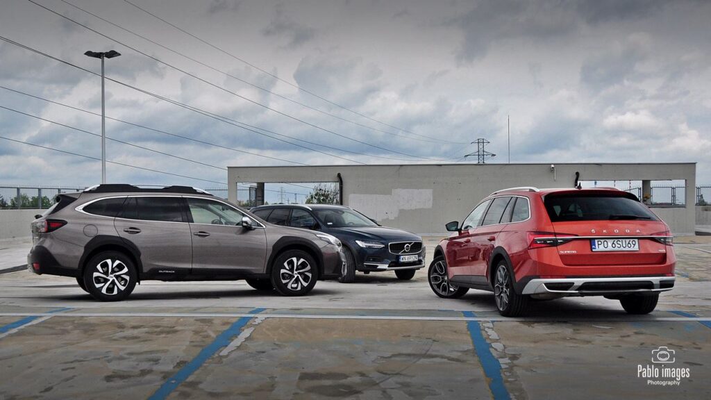 Trzy podwyższone kombi: Subaru Outback, Volvo V90 Cross Country i Skoda Superb Scout - test