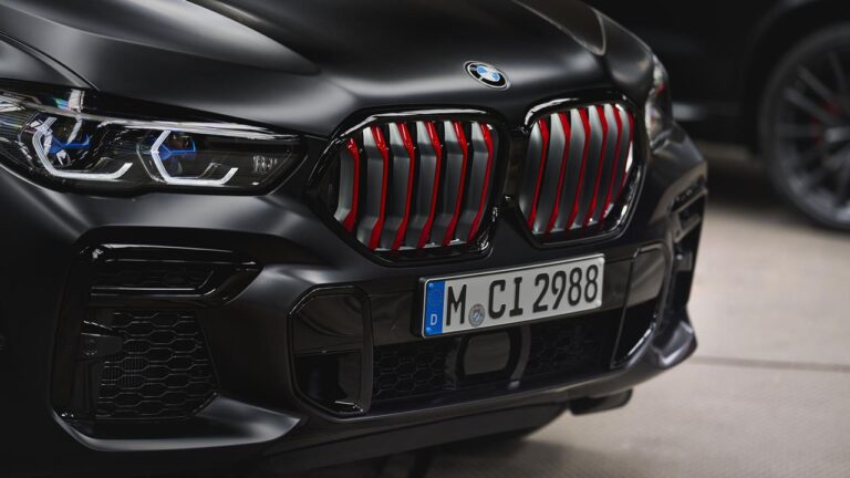 BMW X5, X6 w wersji Black Vermilion o