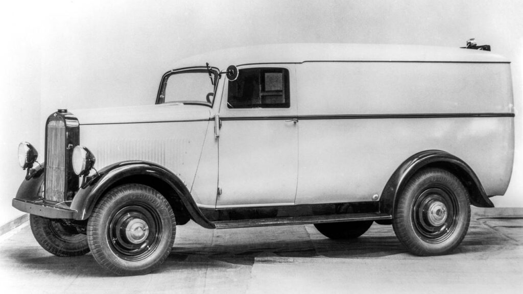 Opel Blitz jednotonowy furgon z dwulitrowym rzędowym sześciocylindrowym silnikiem 1934/35