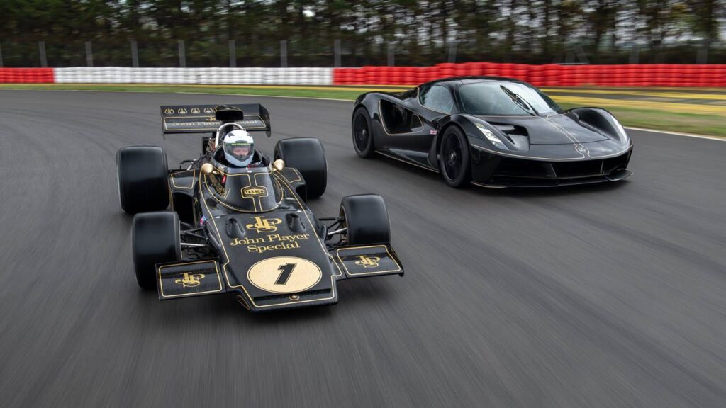 Lotus Evija Fittipaldi oraz historyczny Lotus 72